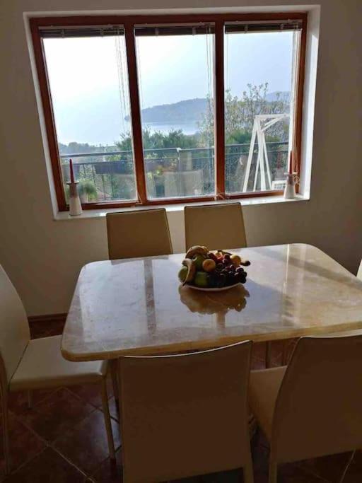 Casa Farmak - 4 Bedroom Lux Apartment With Infinity Pool & Lake View オフリド エクステリア 写真