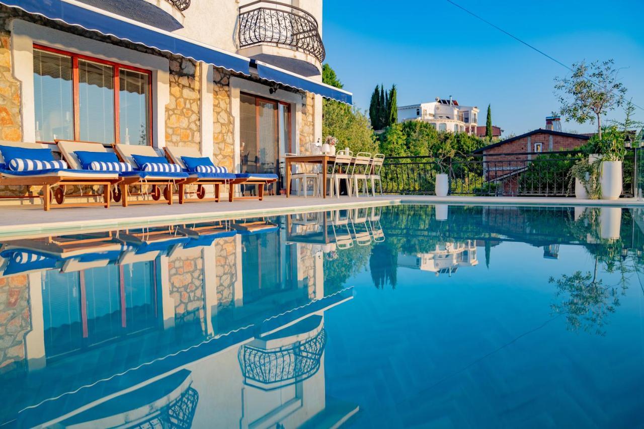 Casa Farmak - 4 Bedroom Lux Apartment With Infinity Pool & Lake View オフリド エクステリア 写真